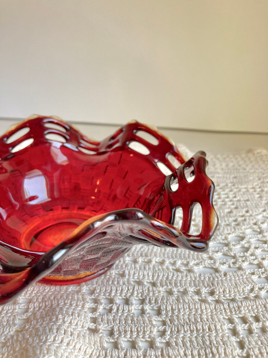 Vintage Fenton Amberina Glass Bowl: Basket Weave Lattice Rim, 6”