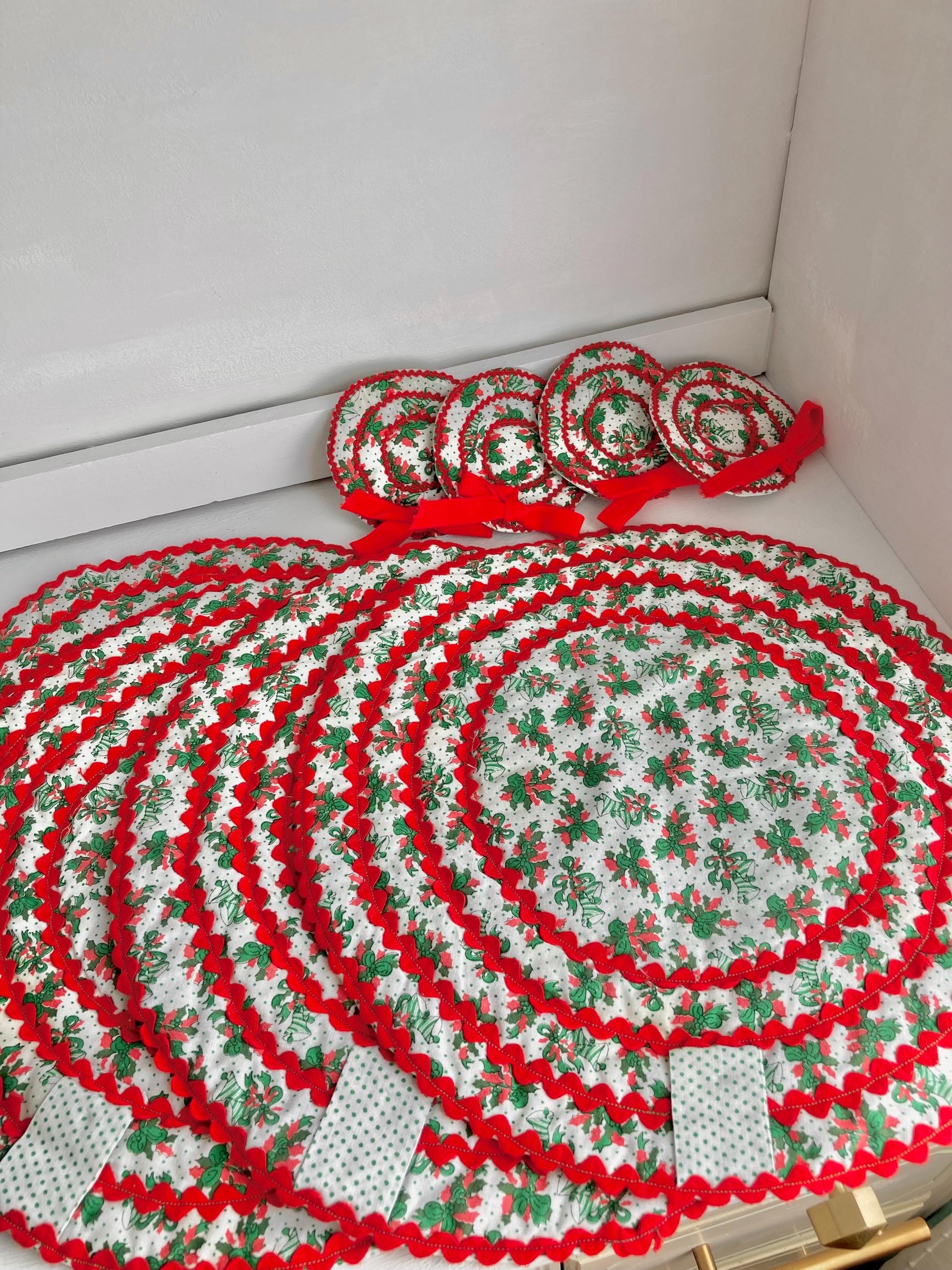 Vintage 1970s Hand-stitched Christmas Holiday Cotton Quilted Placemat Setting with Matching Coasters for Four