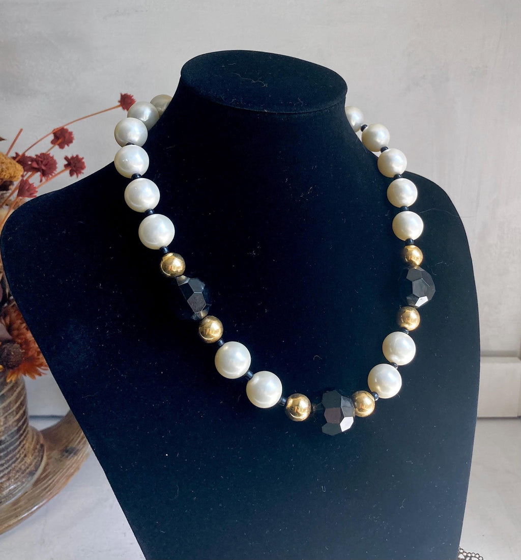 1980s AVON Beaded Necklace: Faux Pearls & Black Beads
