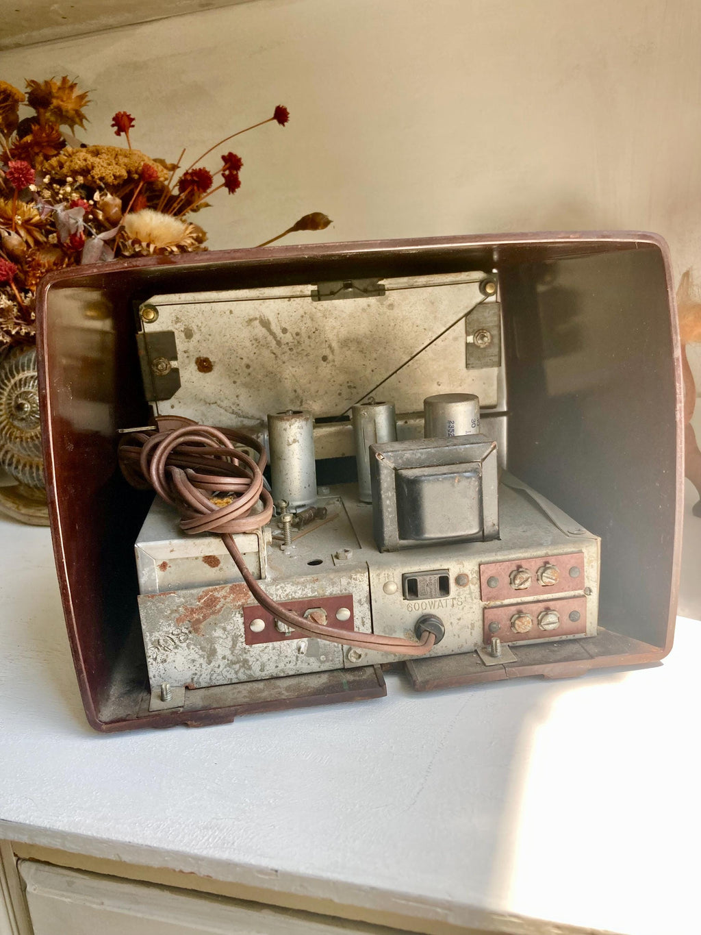 Vintage Mallory TV Antenna Converter: Brown Bakelite, Untested