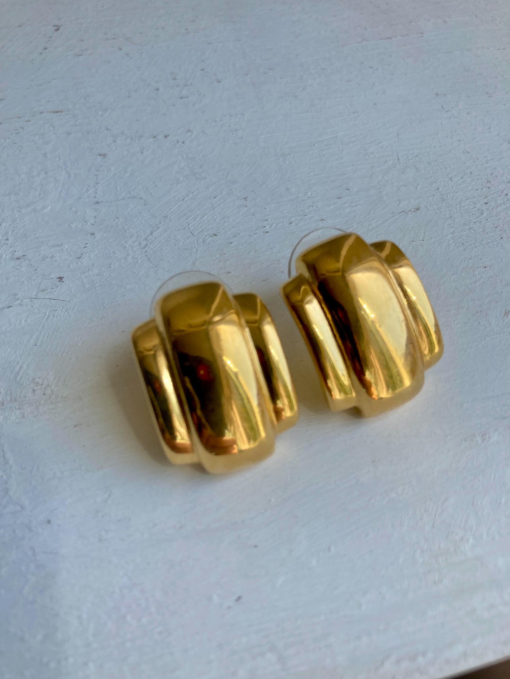 Vintage NAPIER Gold Tone Earrings: 1980s Bold Glamour