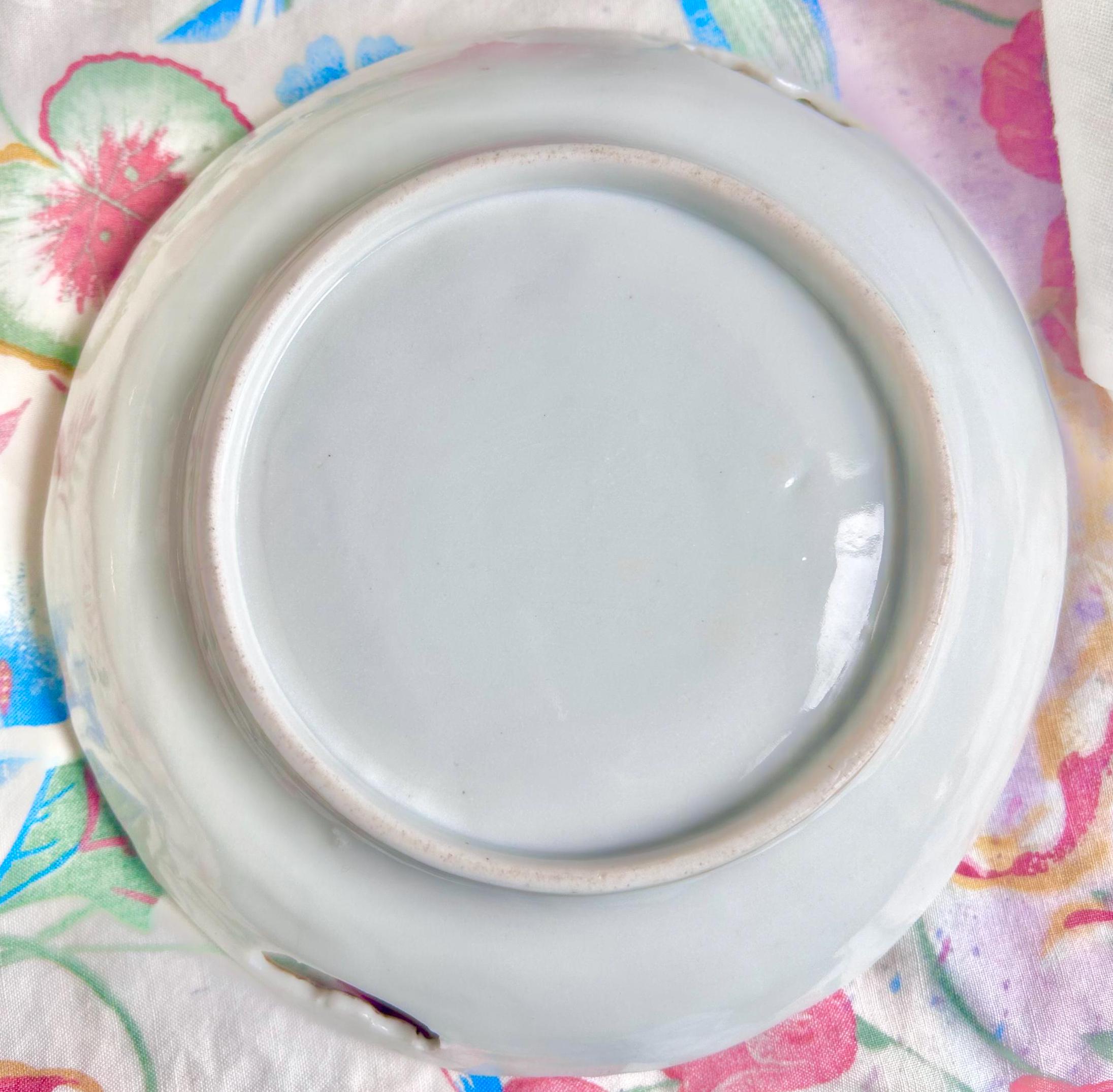 Vintage Floral Porcelain Bowl: Gold Trim, Hand-Painted Roses