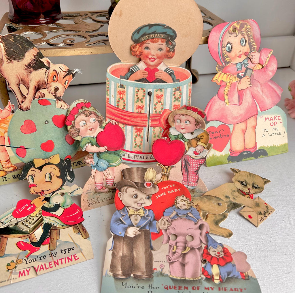 Vintage Die-Cut Paper Valentine: 1930s/40s Dynamic Love Greetings