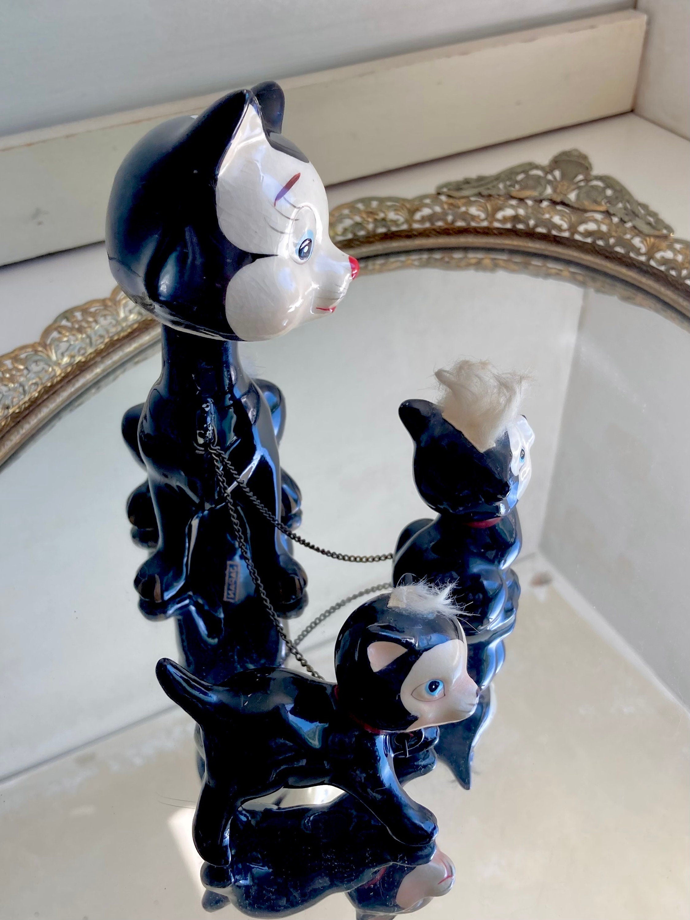 Midcentury Anthropomorphic Ceramic Bobble head Cat mom + 2 kittens - Japan