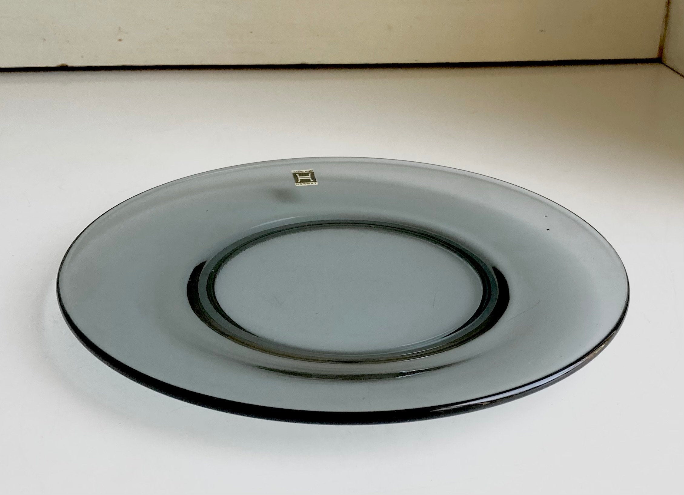 Hadeland Norway Smoke Glass 7.5" plate - original sticker