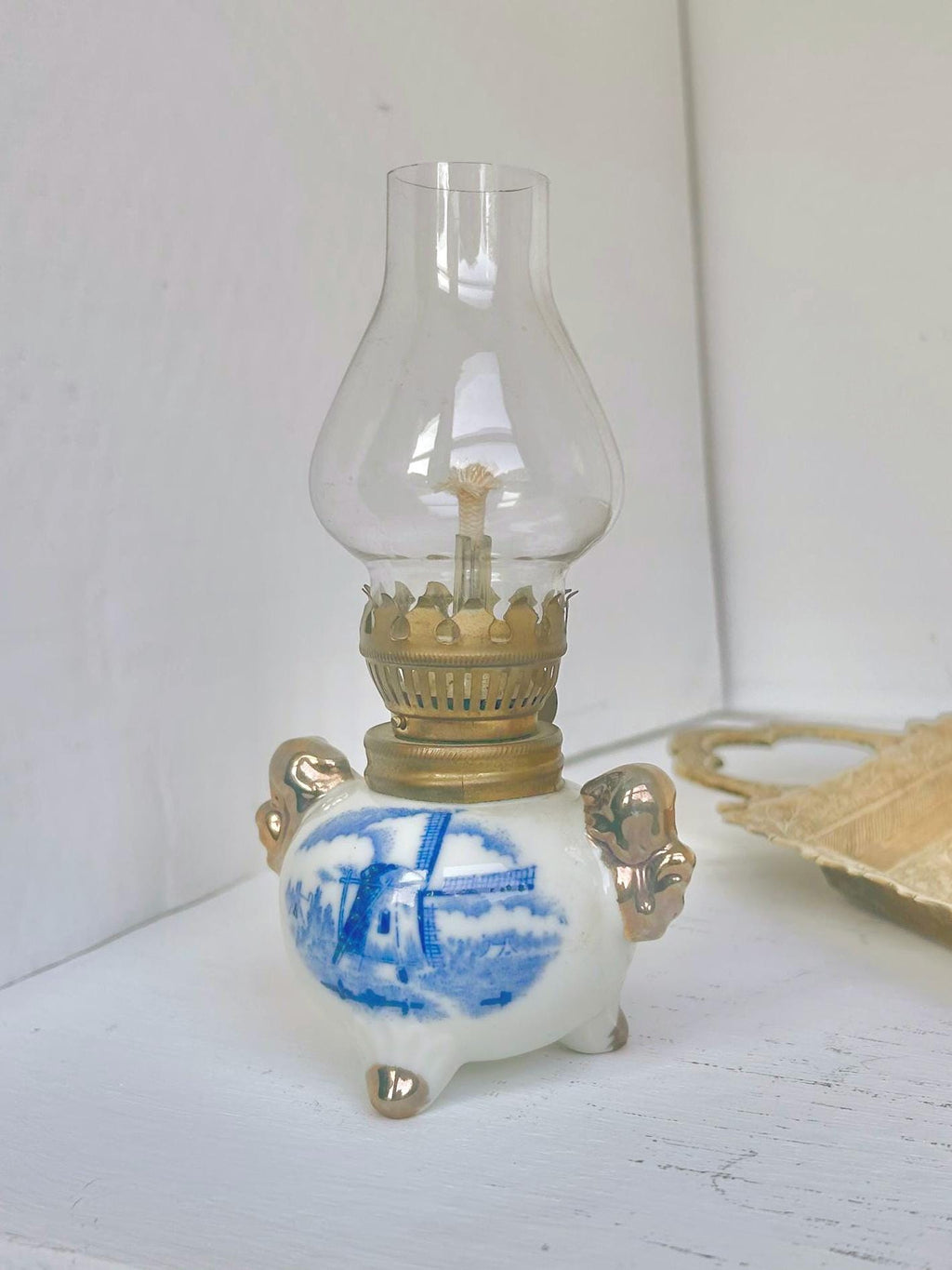 Vintage Dutch Windmill Porcelain Oil Lamp: Blue & White China, Gilt Trim