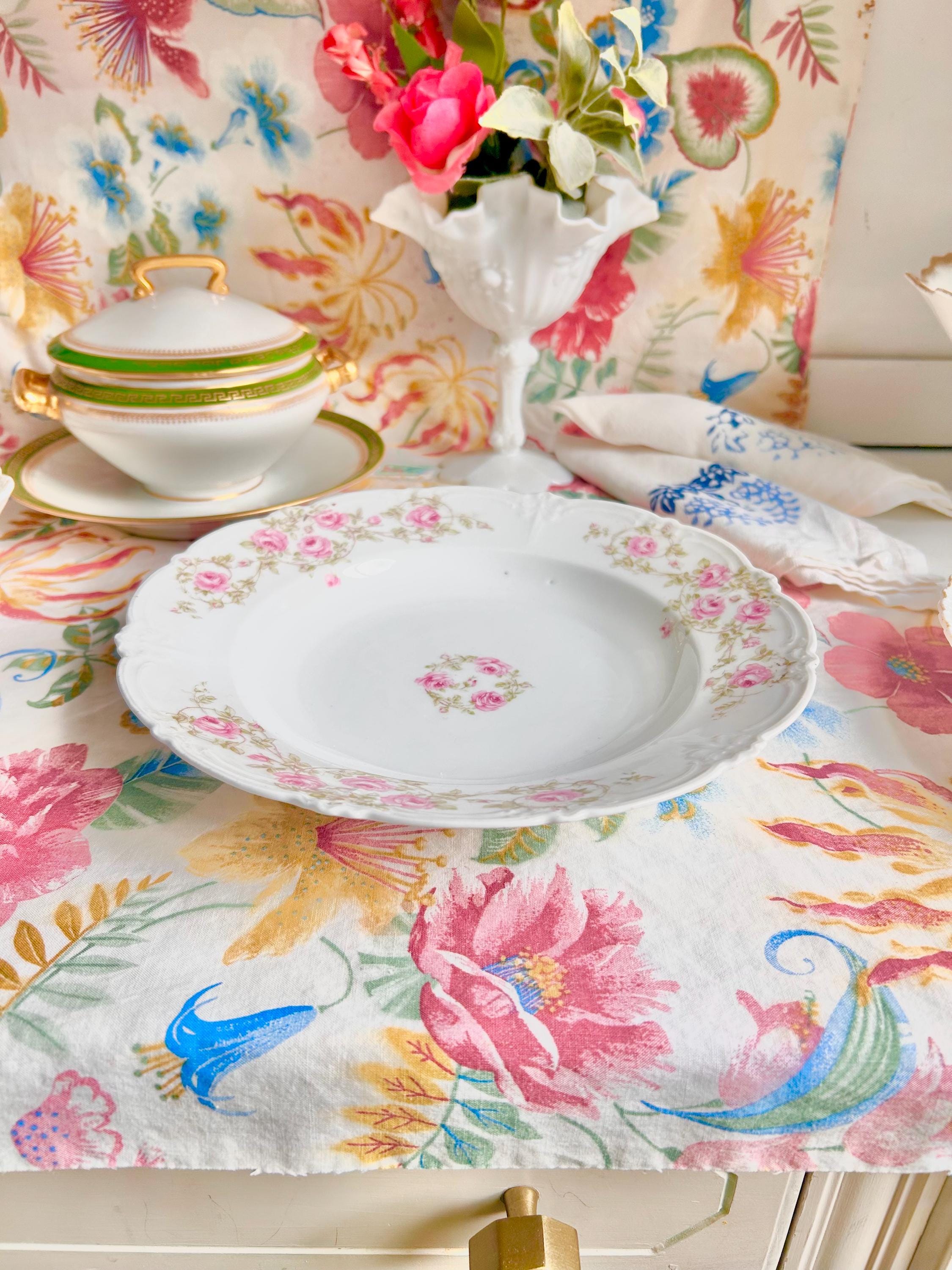 Vintage Bavarian Porcelain Bowl: Pink Roses Garland, Tirschenreuth Germany