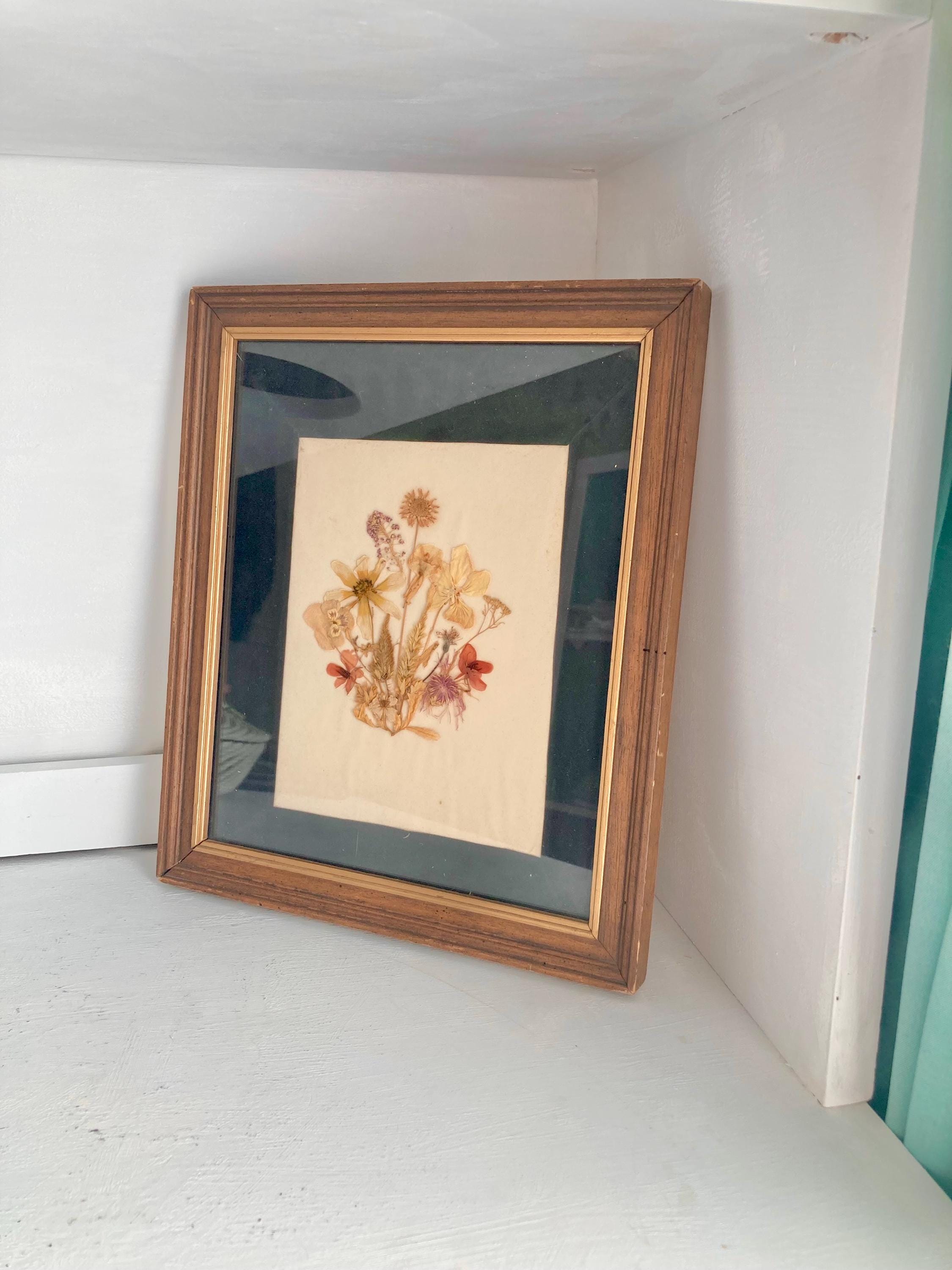 Vintage Pressed Flower Artwork: Handmade Framed Wildflower Bouquet