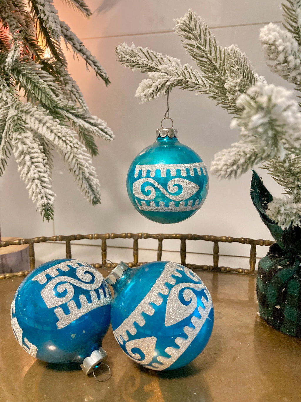 Vintage Mercury Glass Christmas Bulb – Glitter Stencil Ornaments