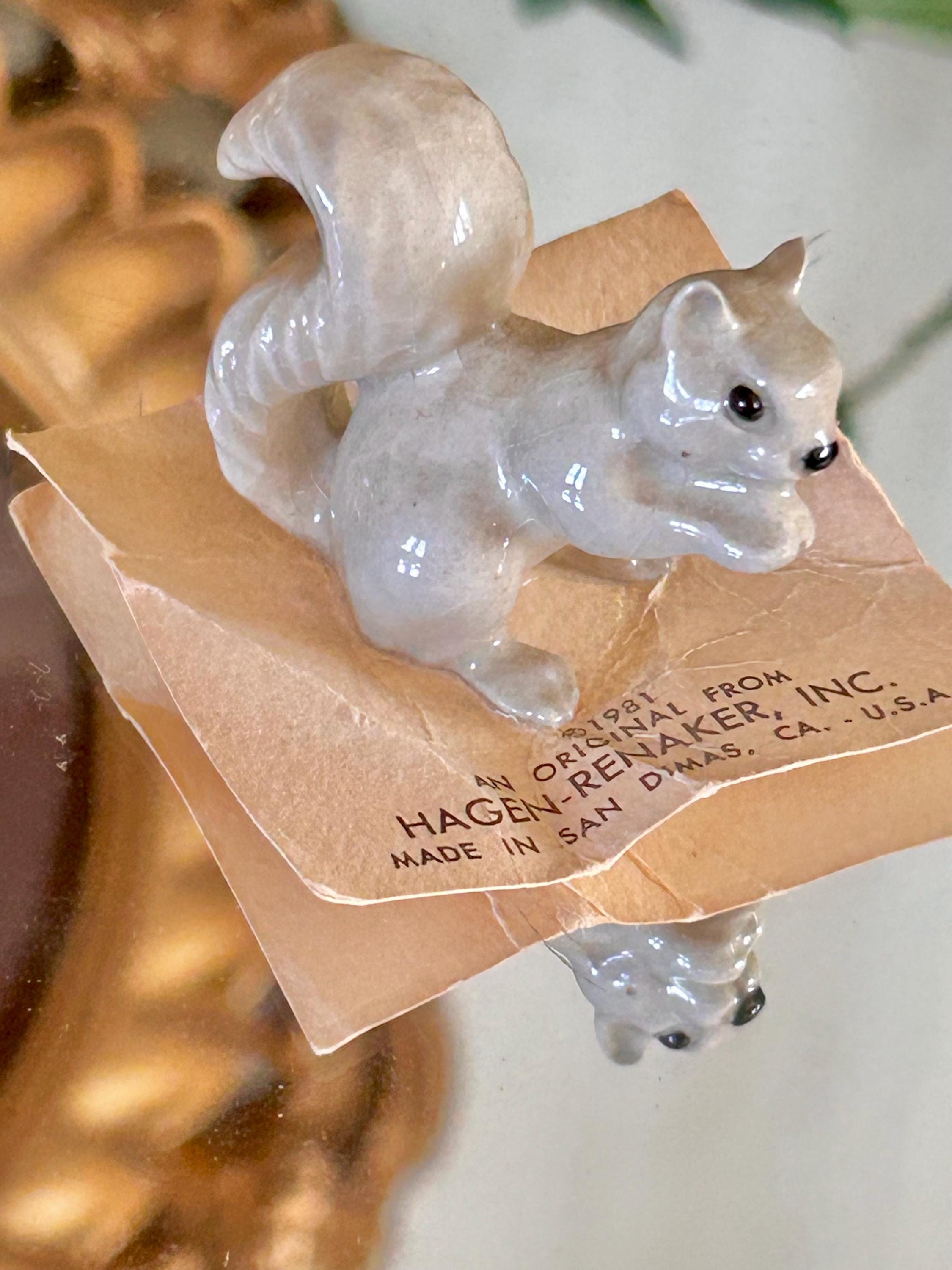 vintage Hagen-Renaker tiny hand-painted Squirrel Figurine