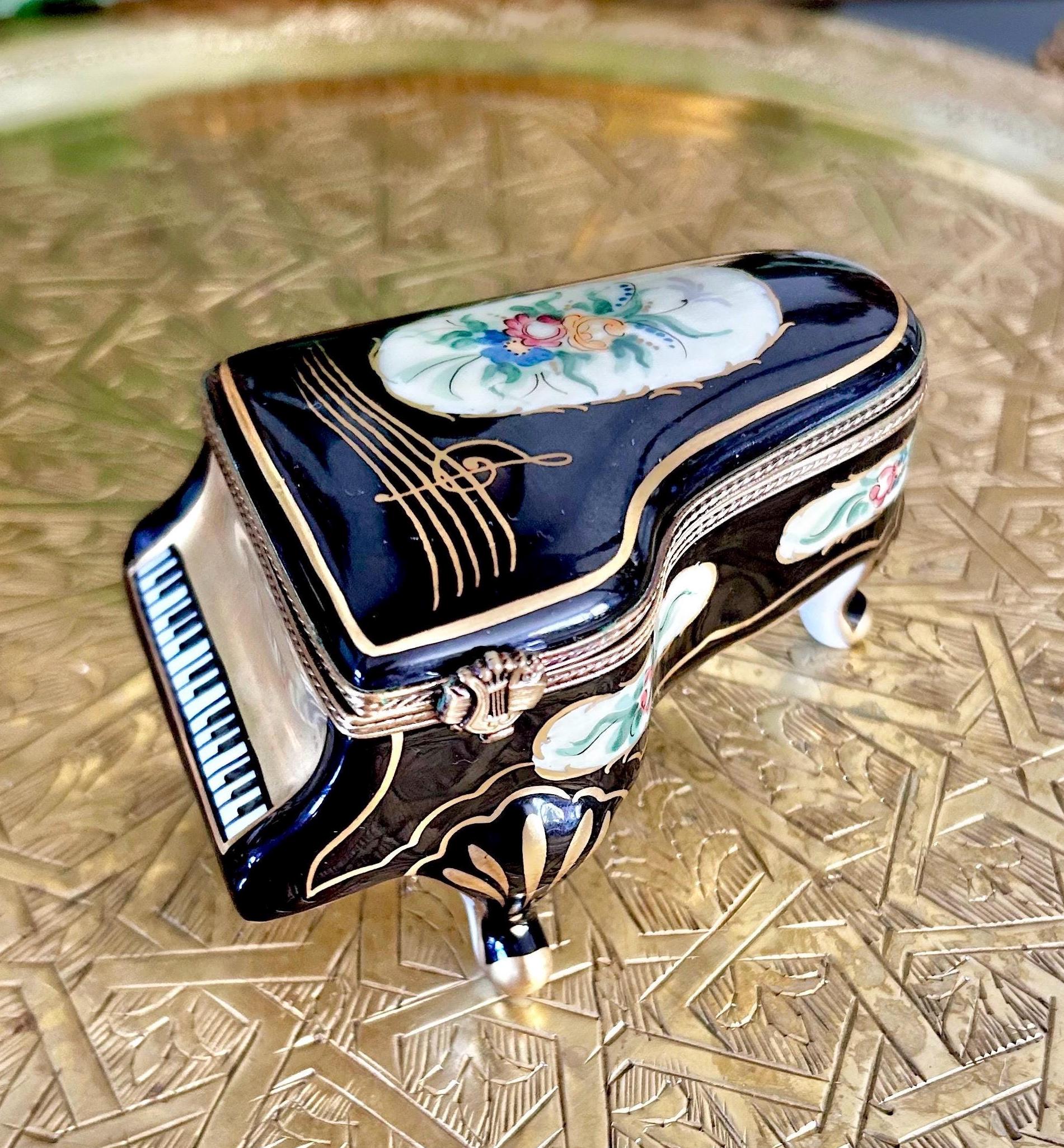 Vintage Limoges Peint Main Baby Grand Piano Small Porcelain Box