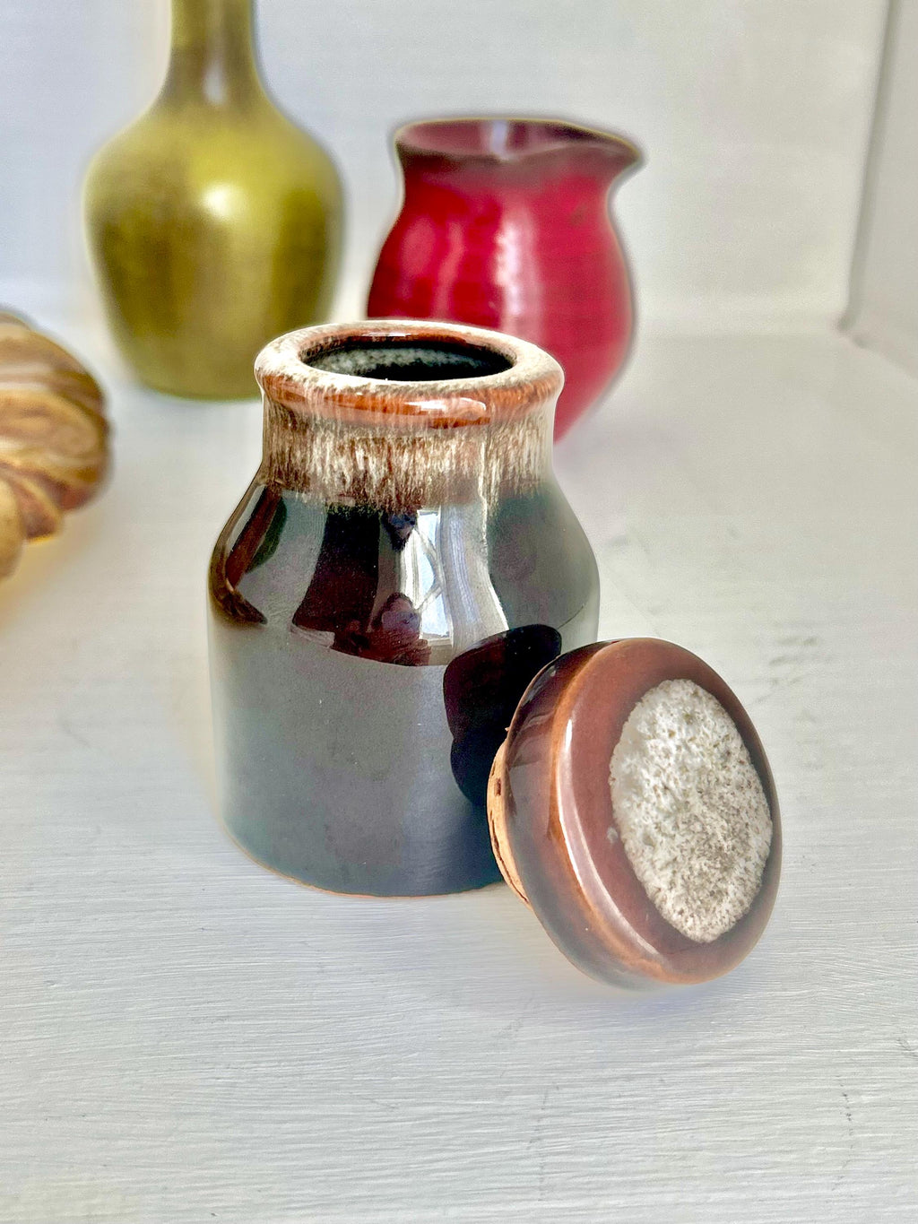 Vintage Drip Glaze Lidded Ceramic Pot: Dark Brown Beige