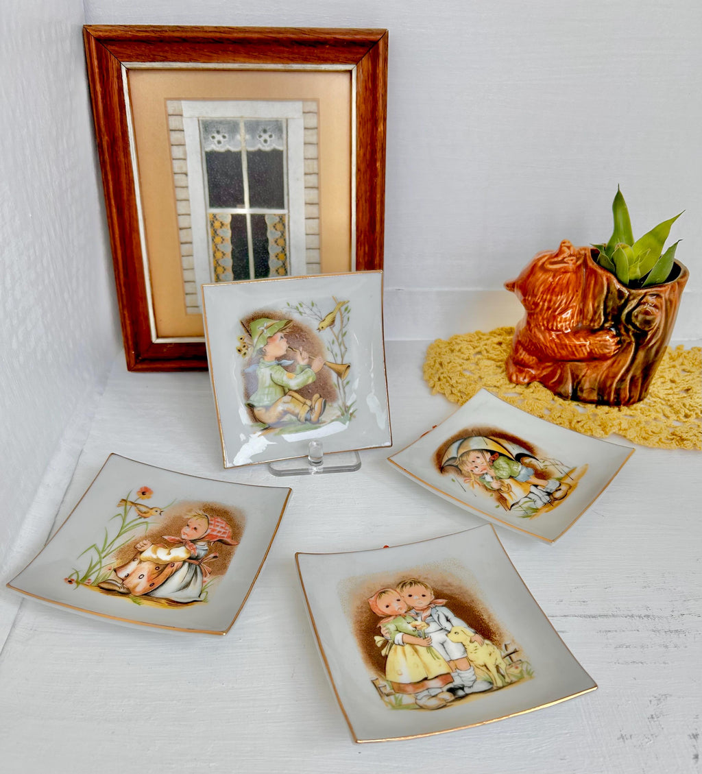 Vintage Hummel-Style Ceramic Plate: Storybook Children Wall Hanging - Japan