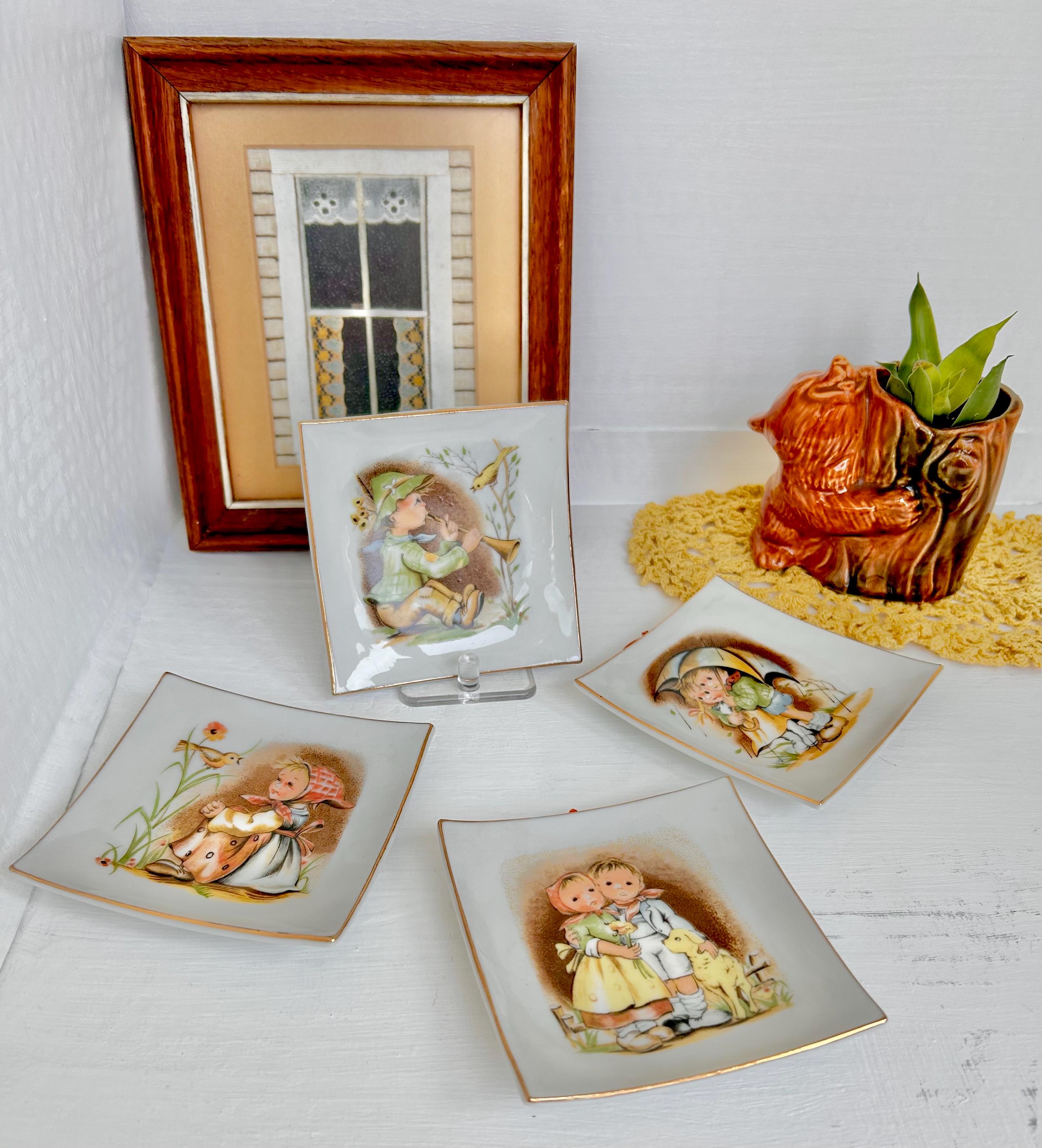 Vintage Hummel-Style Ceramic Plate: Storybook Children Wall Hanging - Japan