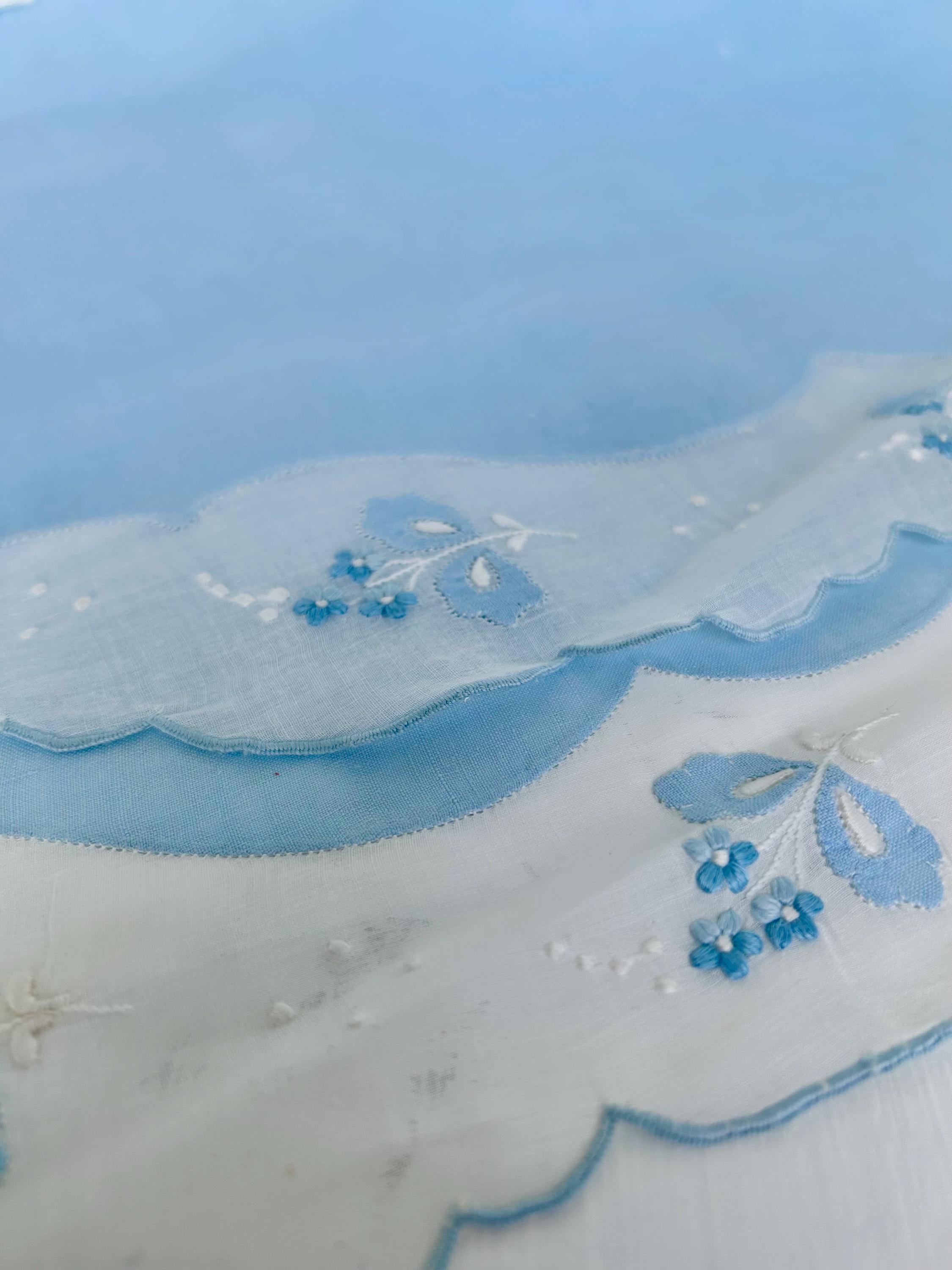 Vintage Linen Placemats: Sky Blue Organdy Trim, Floral Embroidery