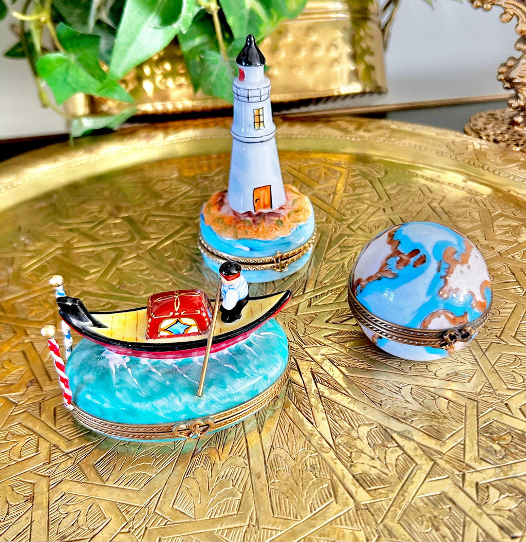 Vintage Limoges Peint Main Porcelain Boxes for Travel Enthusiasts