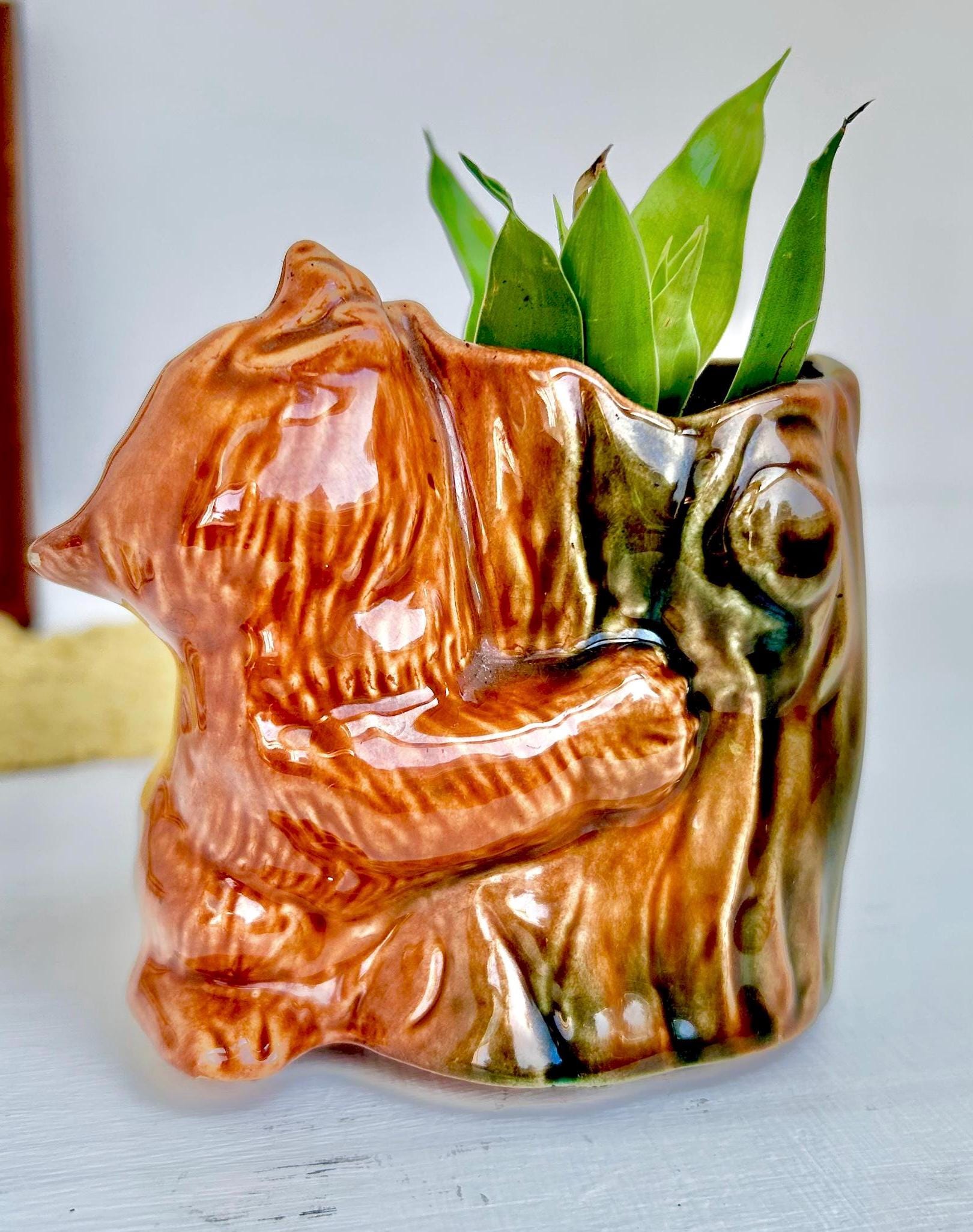 Vintage Brown Bear Ceramic Planter: Anthropomorphic Tree Stump Vase